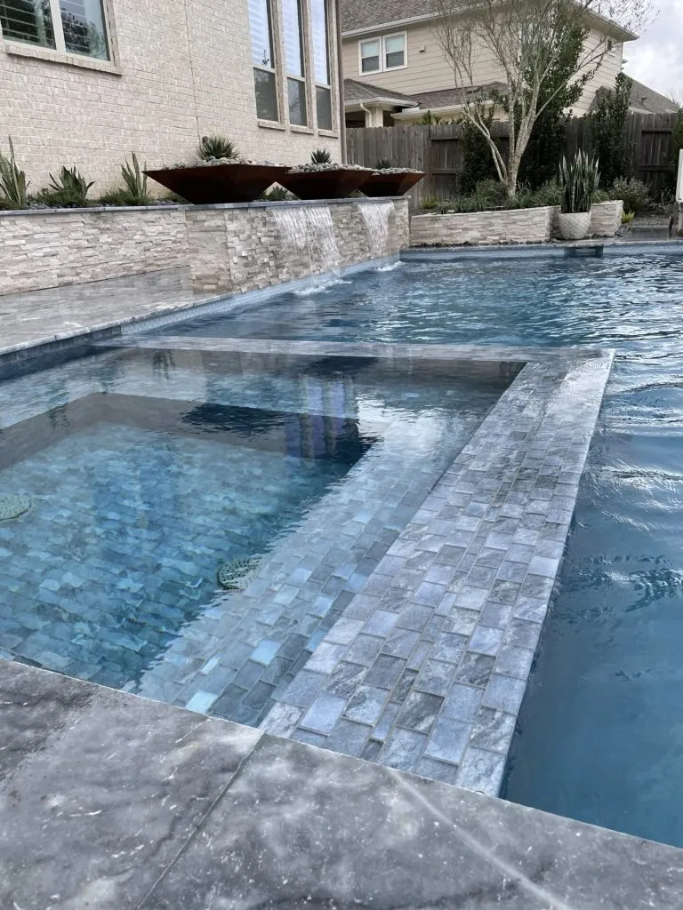 designer swimming pool companies