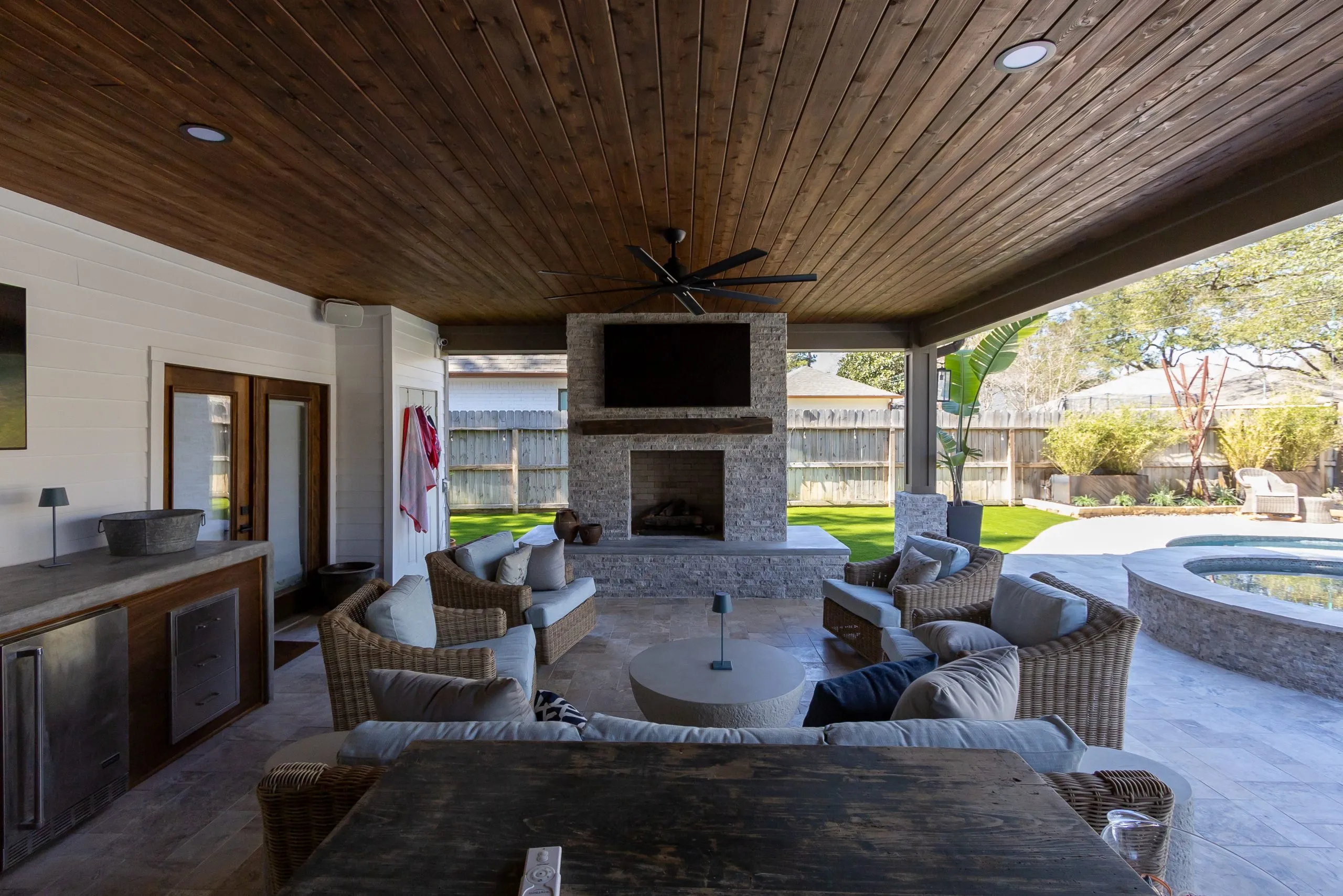 covered patio design contractors
