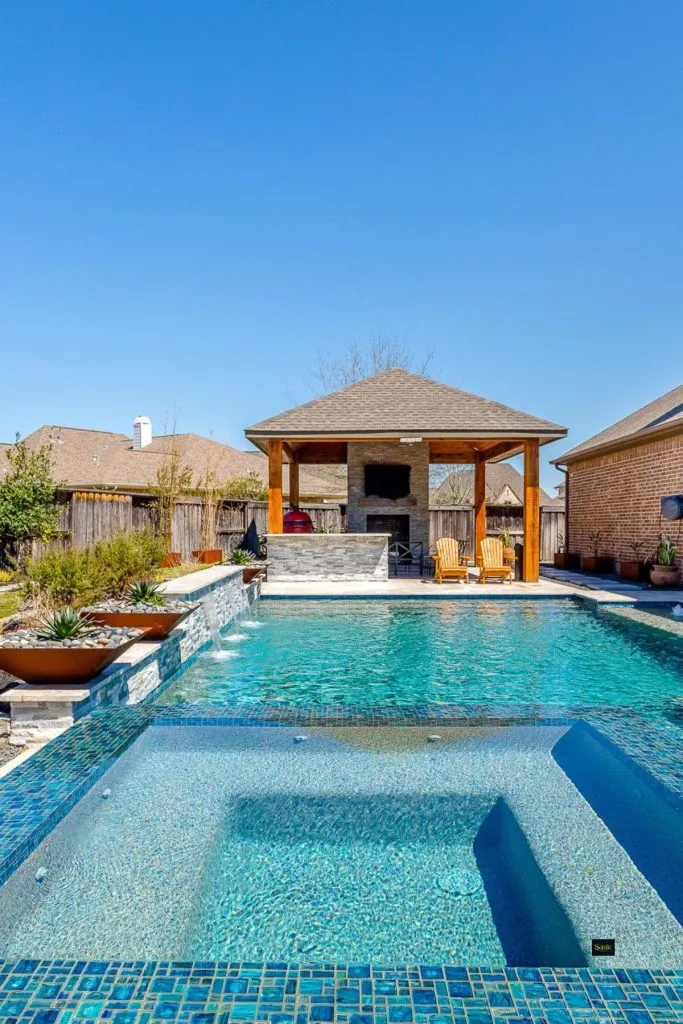 outdoor living contractors Fulshear Katy Houston Cypress TX