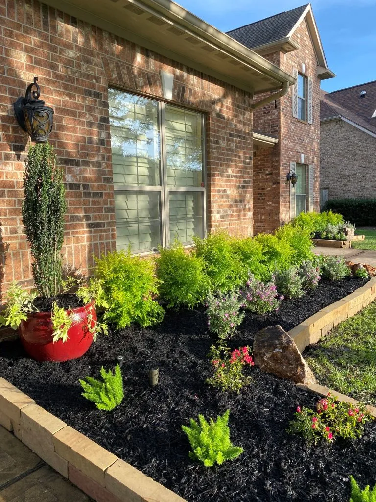 Flowerbeds landscaping Cypress & Katy TX