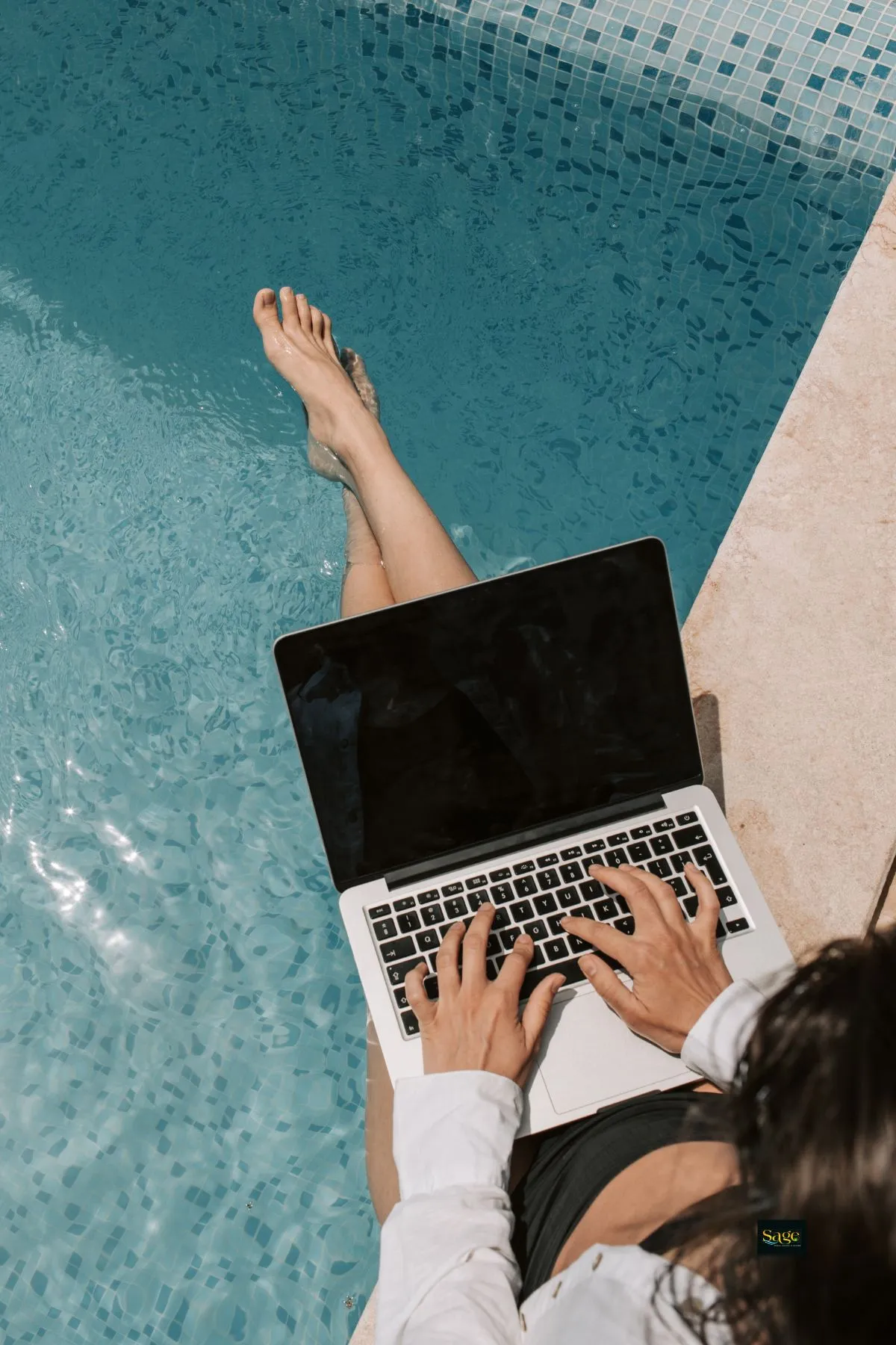 pool remodeling and renovation contractors