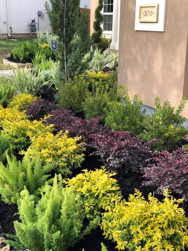 front yard landscaping flowerbeds Houston Katy Fulshear