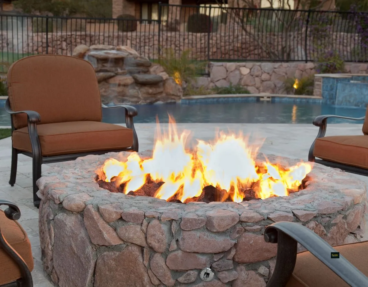 custom built-in firepit contractors Houston Fulshear Katy Richmond & Cypress TX